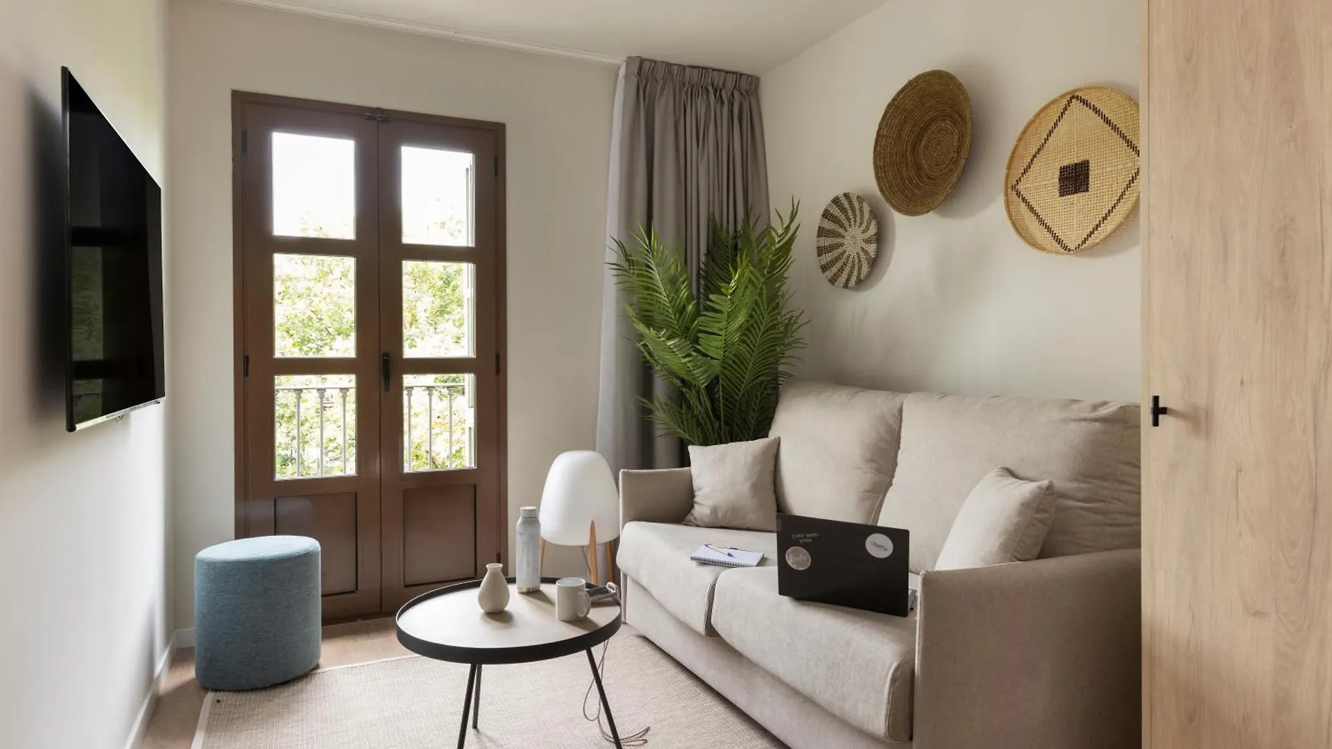 Libere Barcelona Sant Antoni Aparthotel 3*,  Spain