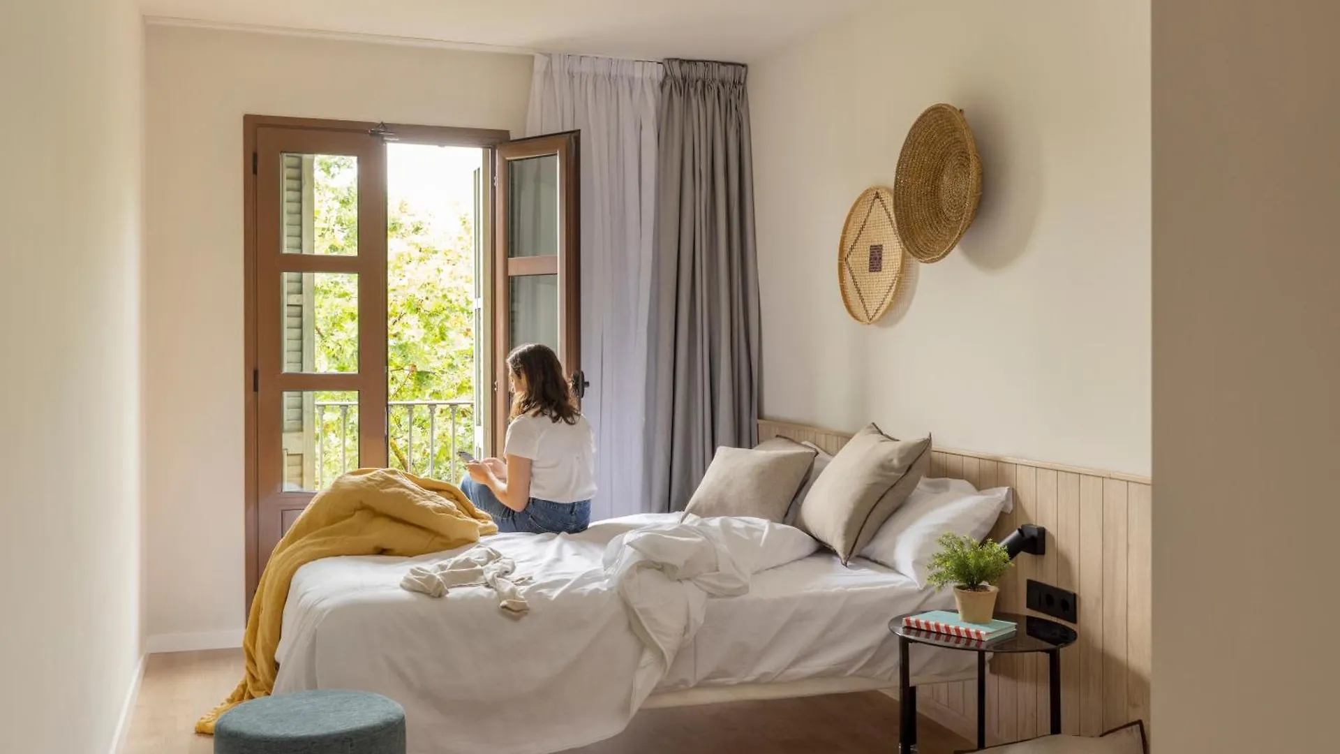 Libere Barcelona Sant Antoni Aparthotel
