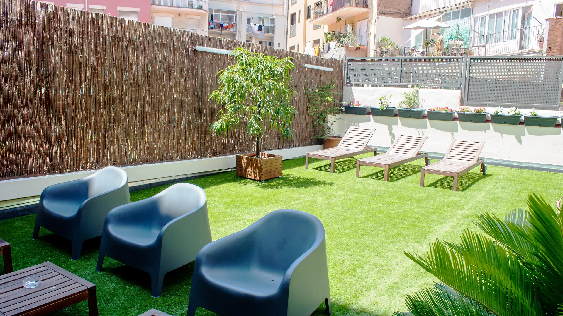 Libere Barcelona Sant Antoni Aparthotel