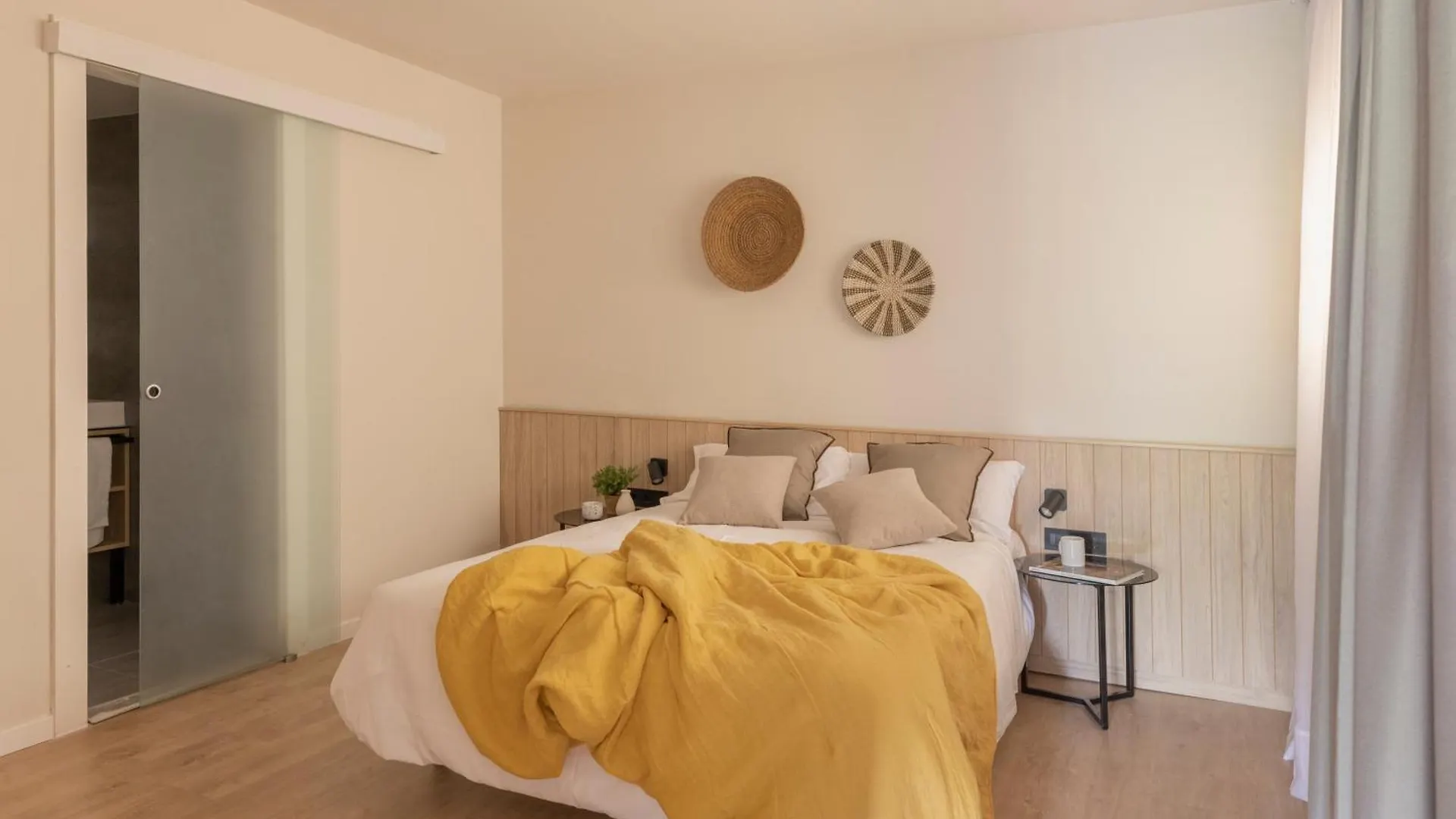 ***  Libere Barcelona Sant Antoni Aparthotel Spain