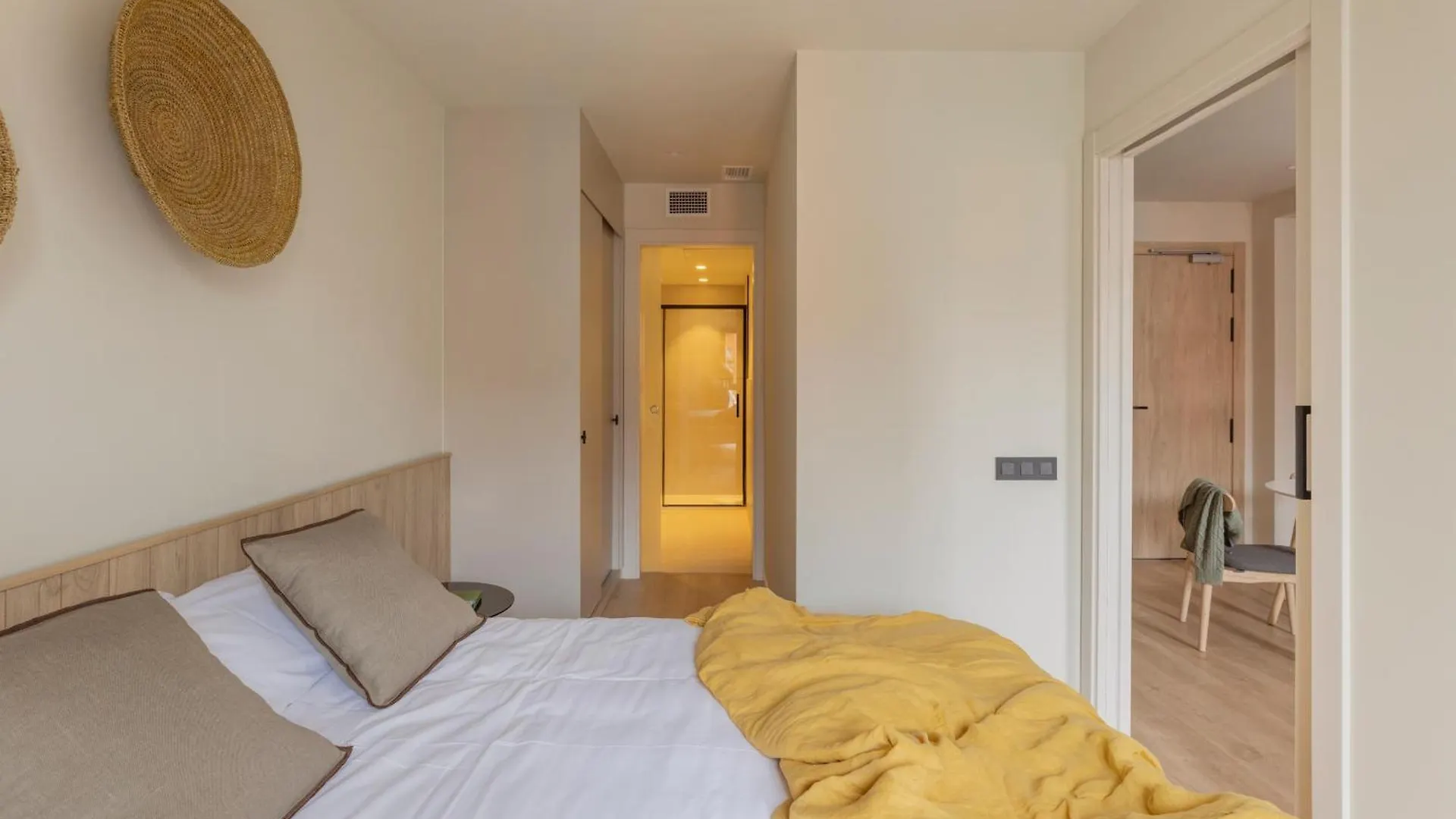 Libere Barcelona Sant Antoni Aparthotel