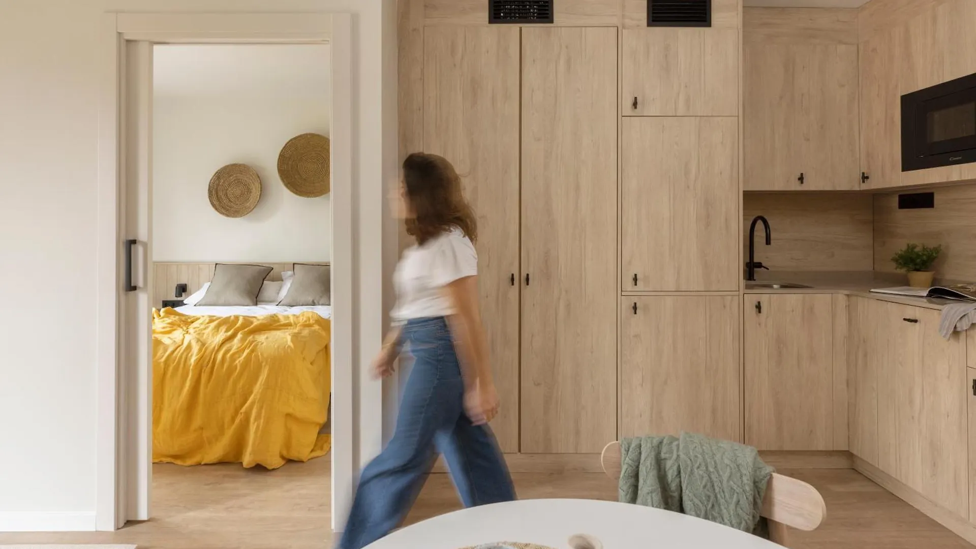 Libere Barcelona Sant Antoni Aparthotel