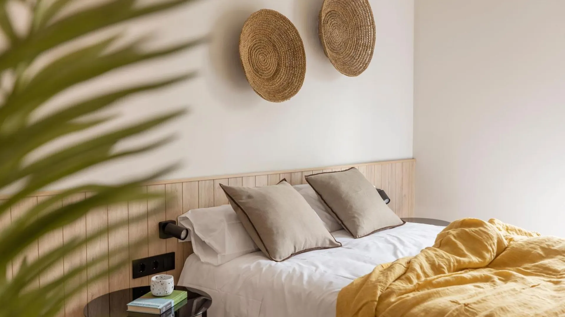 Libere Barcelona Sant Antoni Aparthotel