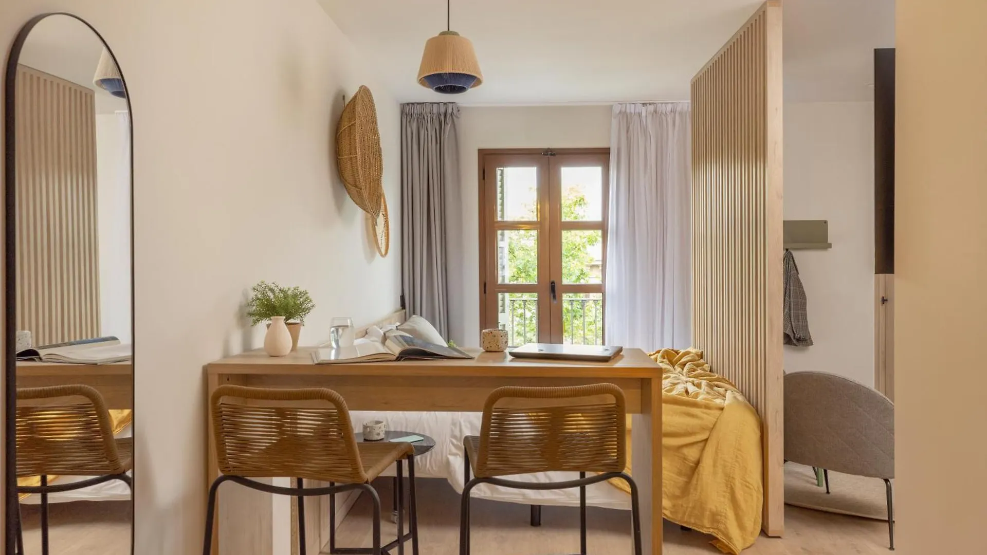 Libere Barcelona Sant Antoni Aparthotel Spain