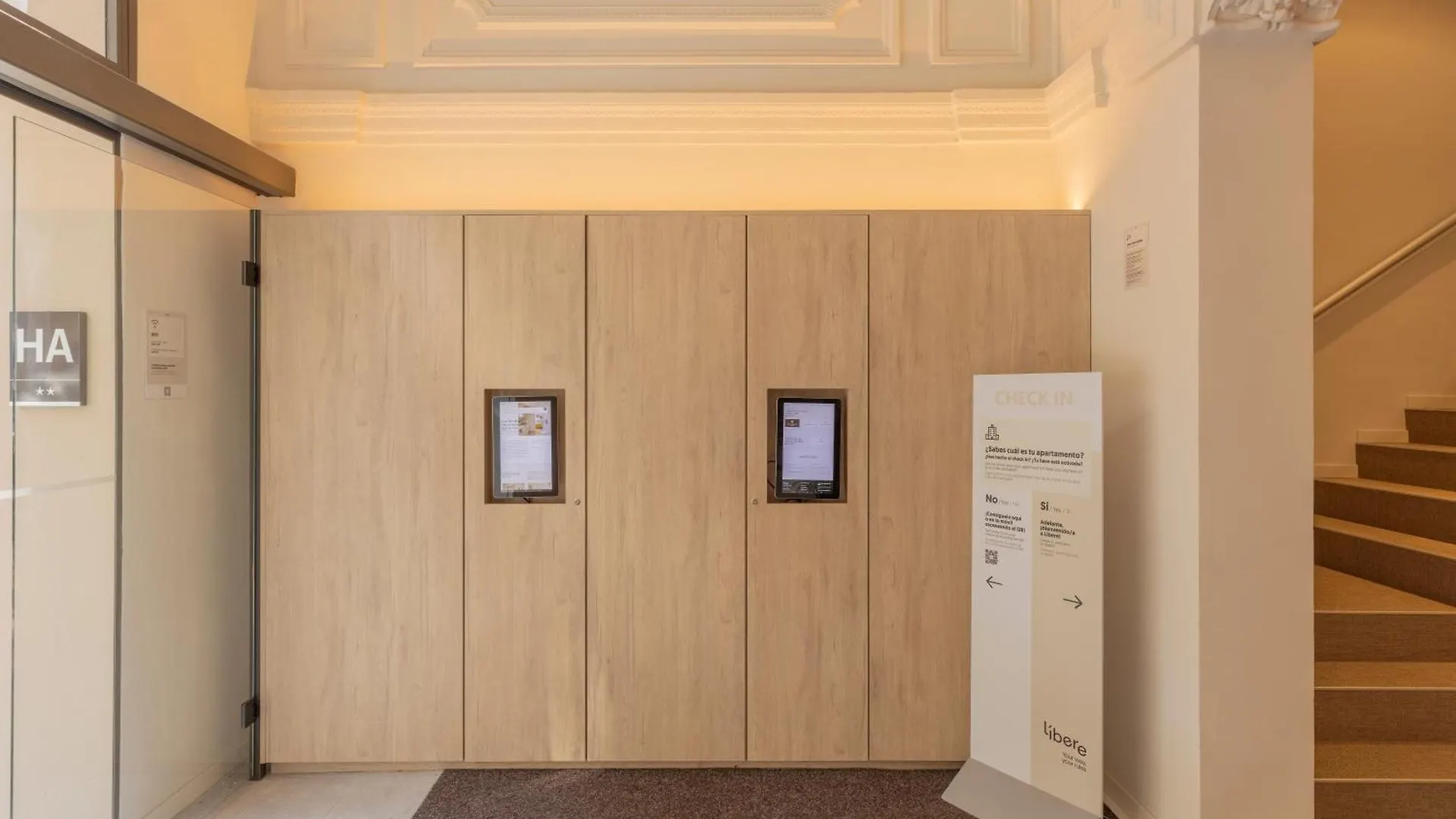 Libere Barcelona Sant Antoni Aparthotel Spain