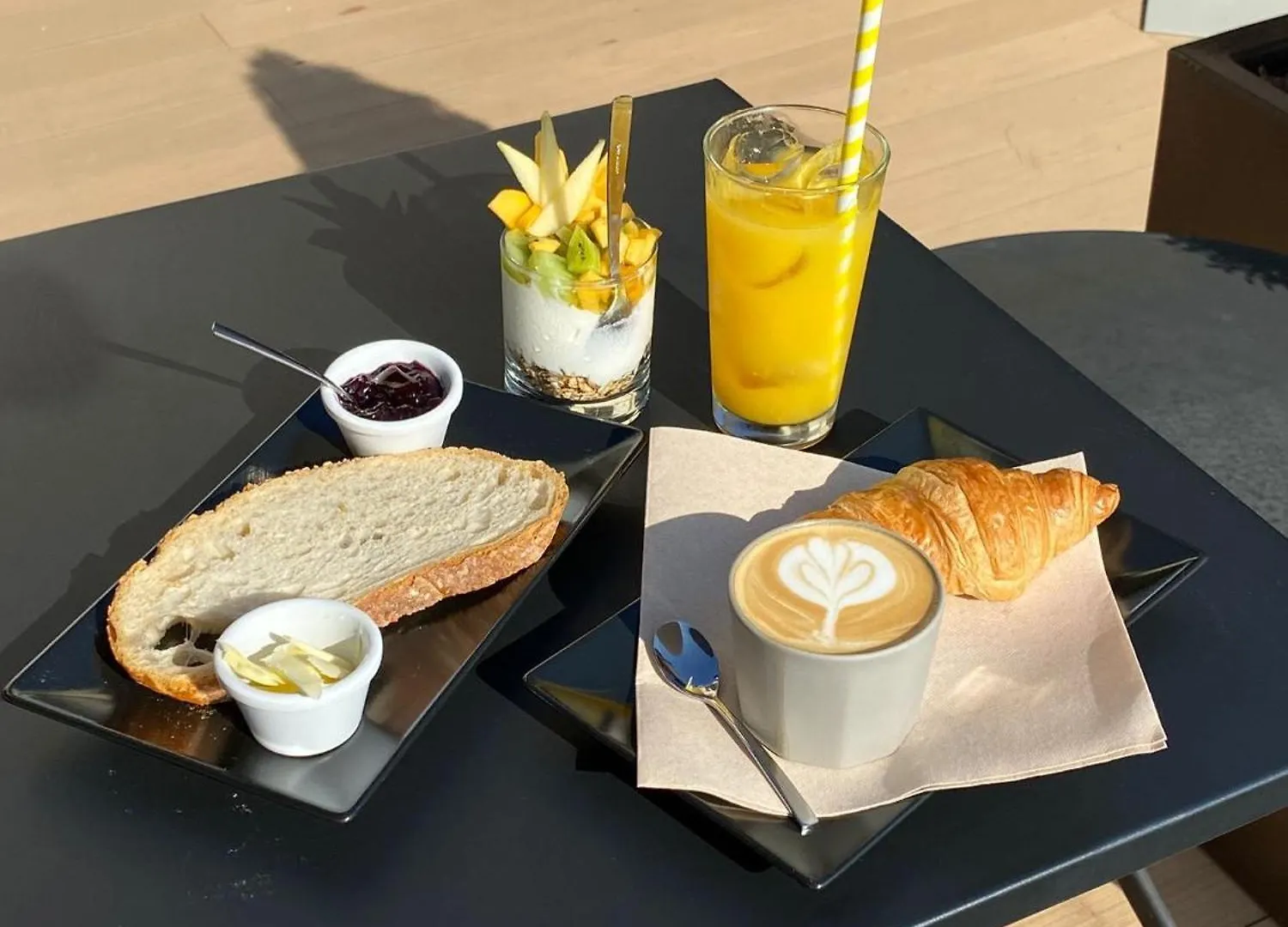 Libere Barcelona Sant Antoni Aparthotel 3*,  Spain